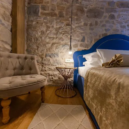 Bante - Luxury Stone House Villa *