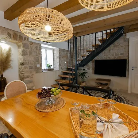 Villa Bante - Luxury Stone House *