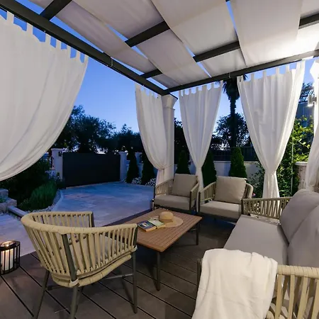 Villa Bante - Luxury Stone House