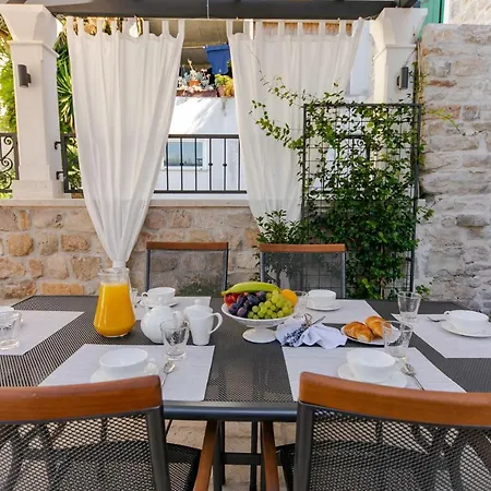 Bante - Luxury Stone House *