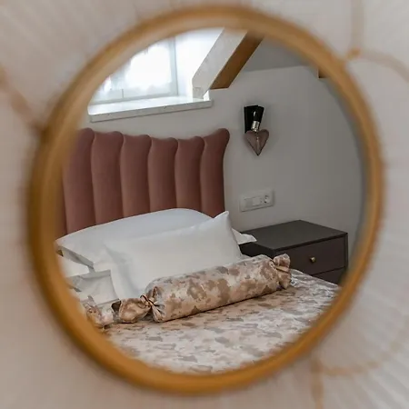 Bante - Luxury Stone House