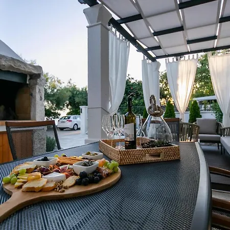 Bante - Luxury Stone House Villa Kastela